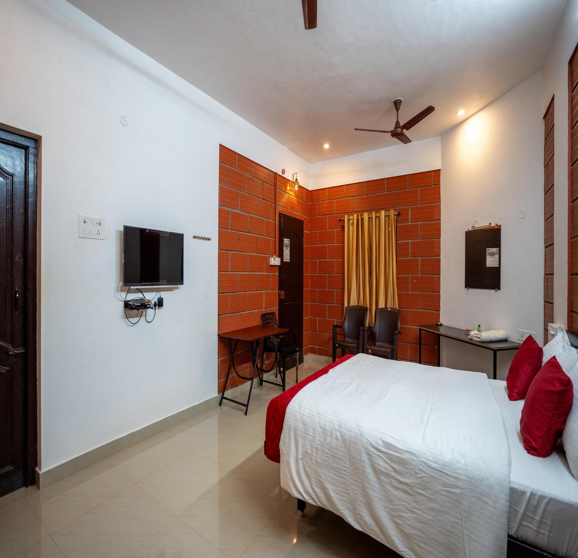 Claynest Resorts Кутталам Экстерьер фото